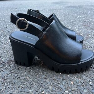 Madden girl platform mule black w9
